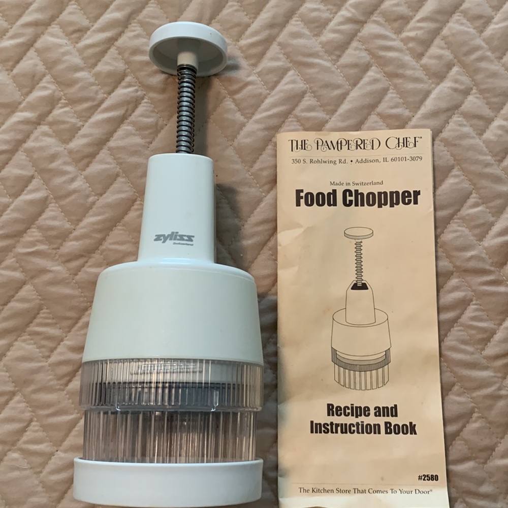 The Pampered Chef Food Chopper  vintage 1996 excellent condition